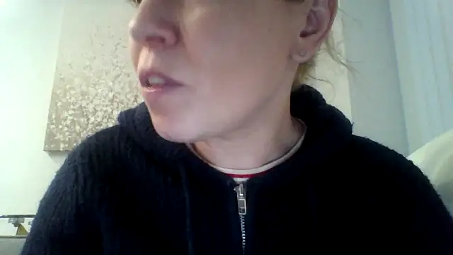 Snapshot of jennyblondeuk chatting on 21, 3, 2026 jennyblondeuk online show from 21, 3, 2026