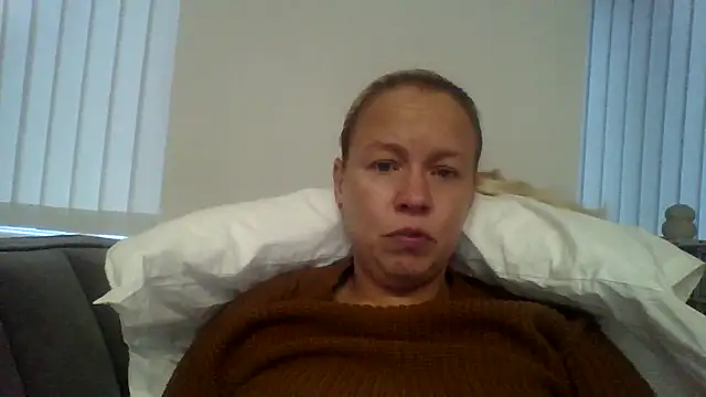 Snapshot of jennyblondeuk chatting on 29, 3, 2026 jennyblondeuk online show from 29, 3, 2026