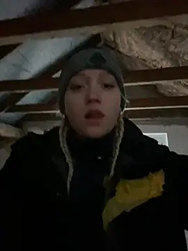 EmmiPemmi online show from 2, 2, 2026