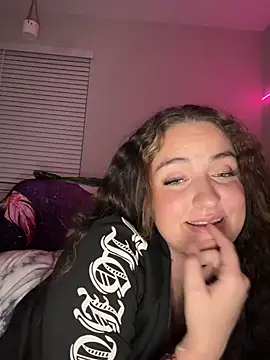 LushLaniii online show from 3, 2, 2026