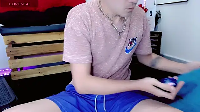 Yara Atwan online show from 5, 2, 2026