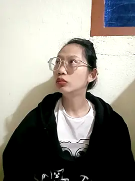 Snapshot of damsun_22 chatting on 6, 3, 2026 damsun 22 online show from 6, 3, 2026