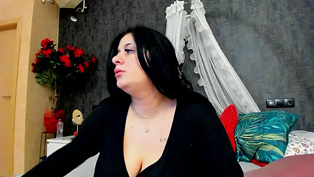 NayaNoirX online show from 25, 2, 2026