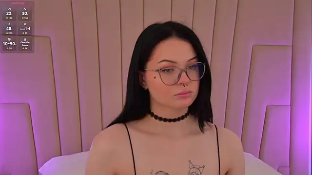 Snapshot of CindyMill chatting on 11, 2, 2026 CindyMill online show from 11, 2, 2026