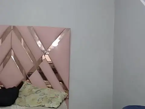 Snapshot of latina_ts_july chatting on 21, 2, 2026 latina ts july online show from 21, 2, 2026