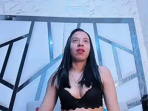 Lunahot68 online show from 11, 1, 2026