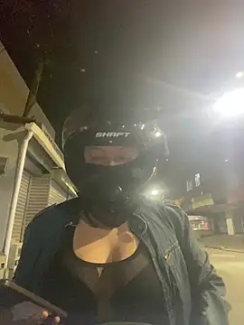 Scarlet auraa online show from 10, 1, 2026