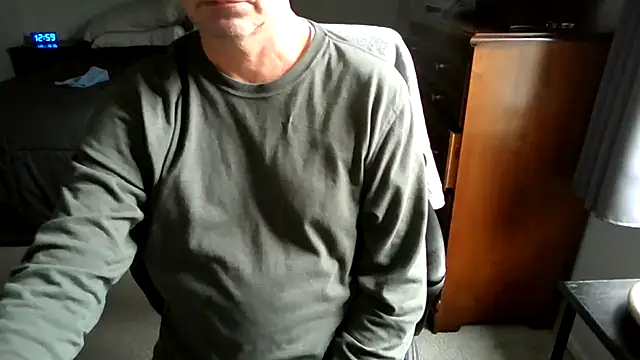 Snapshot of MatureSexy1700 chatting on 6, 1, 2026 MatureSexy1700 online show from 6, 1, 2026