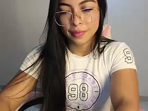 Snapshot of Daphne_Grayy chatting on 26, 3, 2026 Daphne Grayy online show from 26, 3, 2026