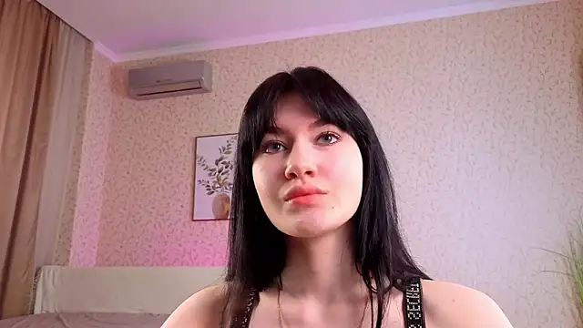 AveloriaLove online show from 1, 2, 2026