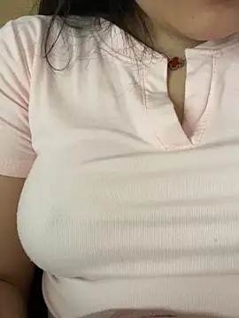 Linh DuongSexy online show from 10, 3, 2026