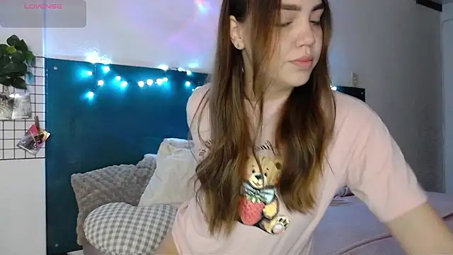 NebulaHavenn online show from 11, 3, 2026