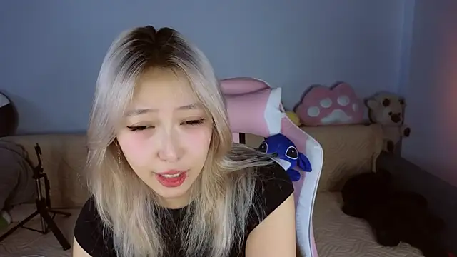 Snapshot of jasmilee chatting on 9, 2, 2026 jasmilee online show from 9, 2, 2026