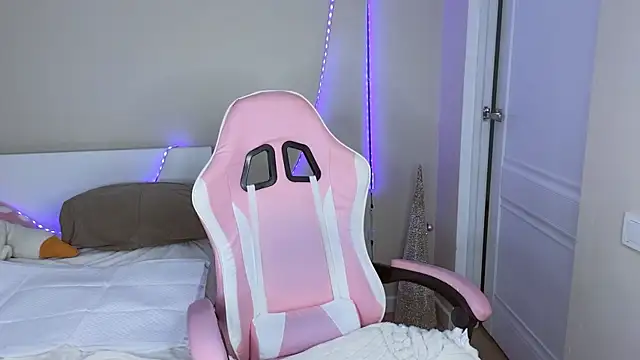 Snapshot of jasmilee chatting on 23, 2, 2026 jasmilee online show from 23, 2, 2026