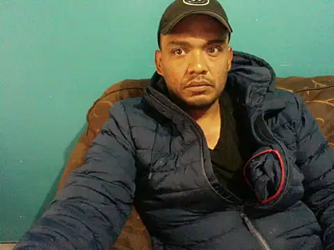 latinomoreno95 online show from 11, 2, 2026