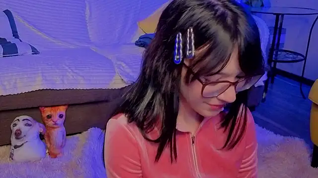 LaveraBadlam online show from 3, 2, 2026