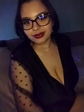 laillaluxe online show from 9, 3, 2026