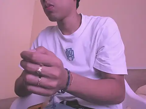 Snapshot of AustinTowers chatting on 31, 1, 2026 AustinTowers online show from 31, 1, 2026