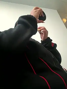 Liaevans   online show from 19, 1, 2026