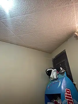 Lariquita online show from 2, 2, 2026