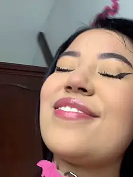 DulcePiink online show from 4, 3, 2026