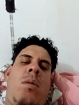 Alfonso2345 online show from 5, 2, 2026