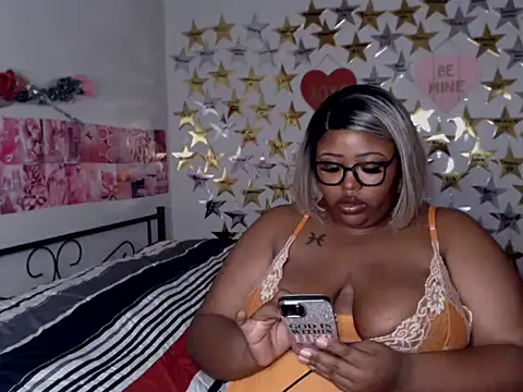 Snapshot of Chocolatebunnyxx96 chatting on 7, 1, 2026 Chocolatebunnyxx96 online show from 7, 1, 2026