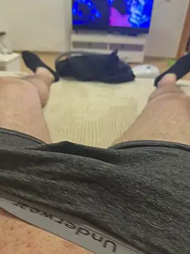 SamuelH59892 online show from 16, 3, 2026