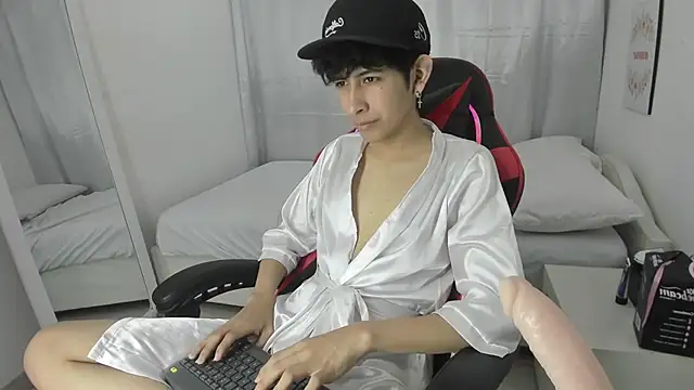 julian xx online show from 24, 3, 2026