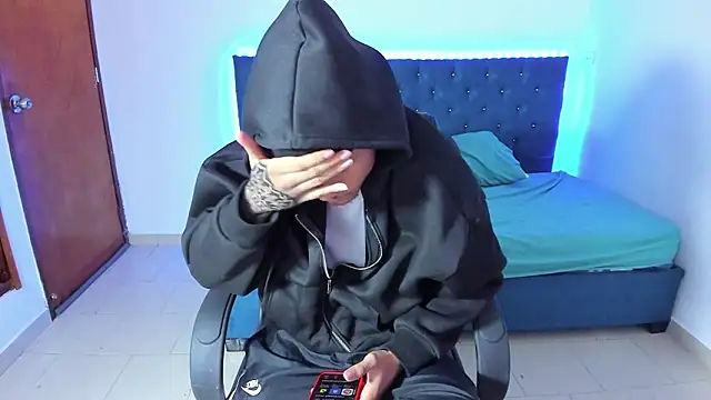 Liam hard04 online show from 3, 2, 2026