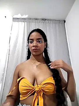 KATALINA SANTANA  online show from 18, 2, 2026