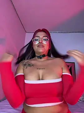 Snapshot of queen_of_you_heart chatting on 2, 2, 2026 queen of you heart online show from 2, 2, 2026