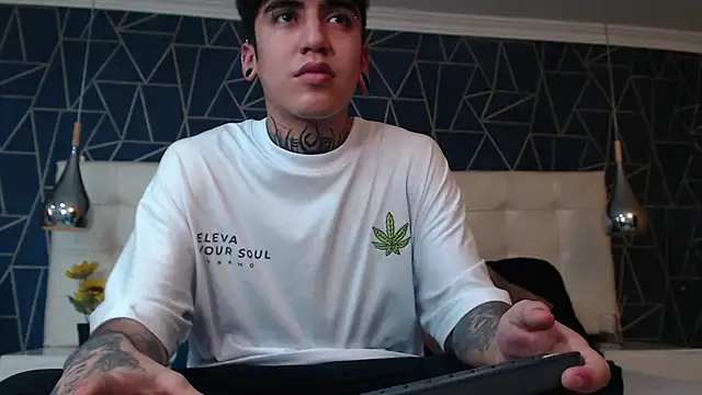 Snapshot of MarkOlsenn chatting on 10, 1, 2026 MarkOlsenn online show from 10, 1, 2026