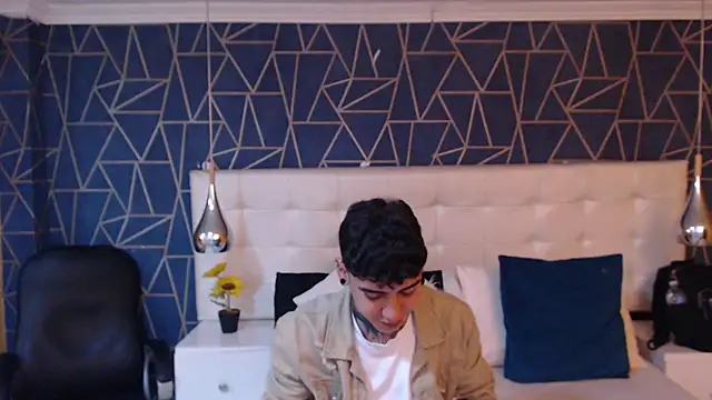 Snapshot of MarkOlsenn chatting on 1, 2, 2026 MarkOlsenn online show from 1, 2, 2026