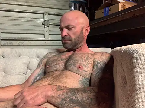 Snapshot of calimeatstick chatting on 9, 2, 2026 calimeatstick online show from 9, 2, 2026