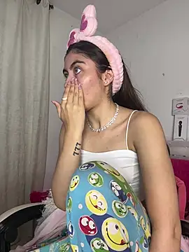 Stormi th online show from 7, 2, 2026