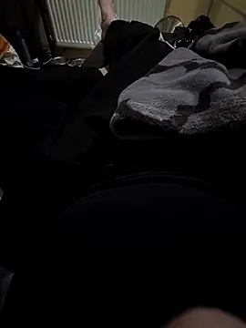 Snapshot of YoungAsainWithATrunk chatting on 18, 3, 2026 YoungAsainWithATrunk online show from 18, 3, 2026