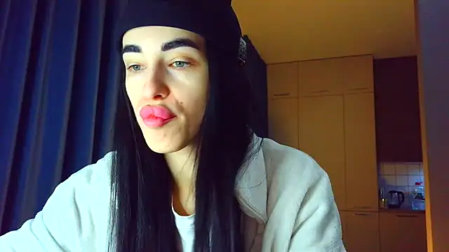 Vlada Elfie online show from 18, 1, 2026