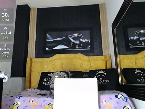 Esmeralda hot5 online show from 2, 2, 2026