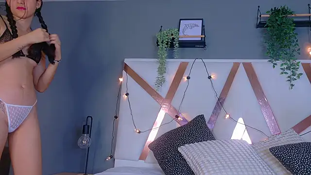 Snapshot of AmberStonne__ chatting on 25, 2, 2026 AmberStonne online show from 25, 2, 2026