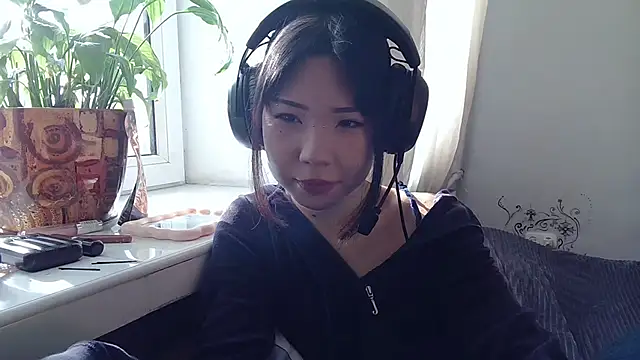 AprilOnilll online show from 6, 1, 2026