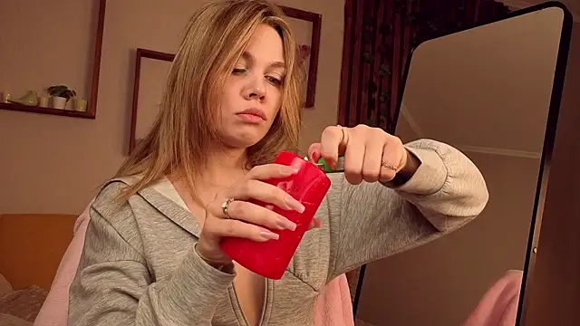 ScarletMarney online show from 19, 3, 2026