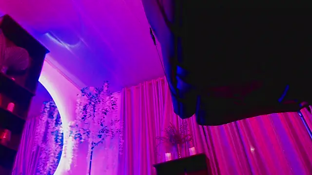 Sweet lenna online show from 8, 3, 2026