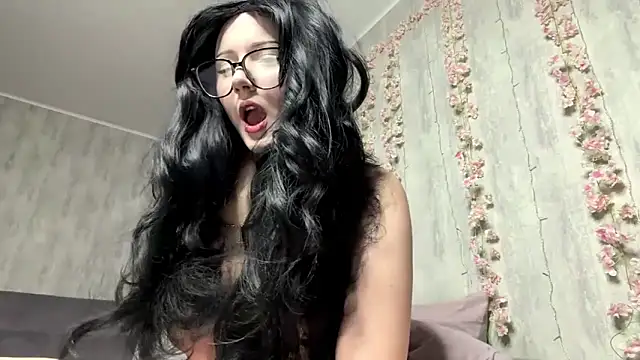 pinkfondnes online show from 10, 3, 2026