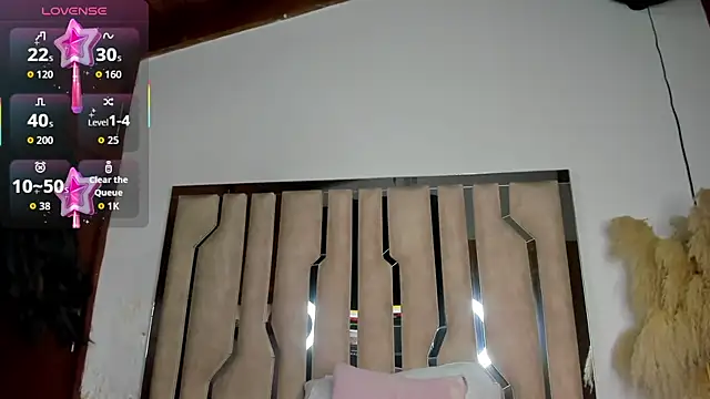 Thalia  Rose online show from 11, 1, 2026