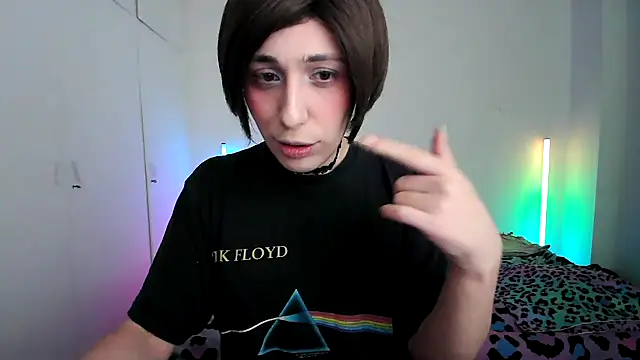 HoneyValentine online show from 12, 2, 2026