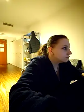 LissieDemons online show from 2, 2, 2026