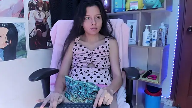 Stefany Lovers01 online show from 1, 2, 2026