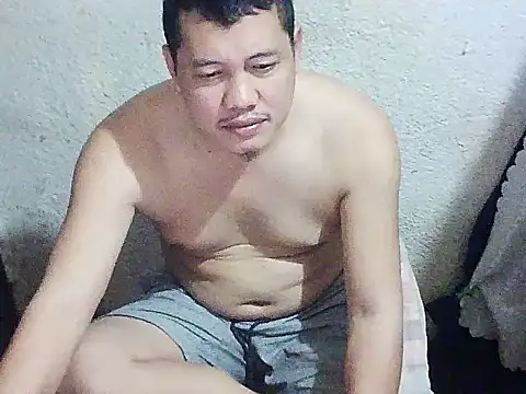 UrAsianGuy90 online show from 2, 3, 2026