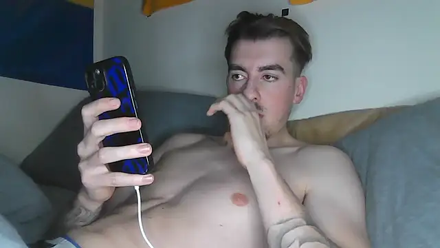 Snapshot of essexboy_2002 chatting on 11, 1, 2026 essexboy 2002 online show from 11, 1, 2026